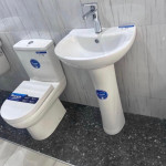 ENSEMBLE WC + LAVABO + ROBINET MITIGEUR